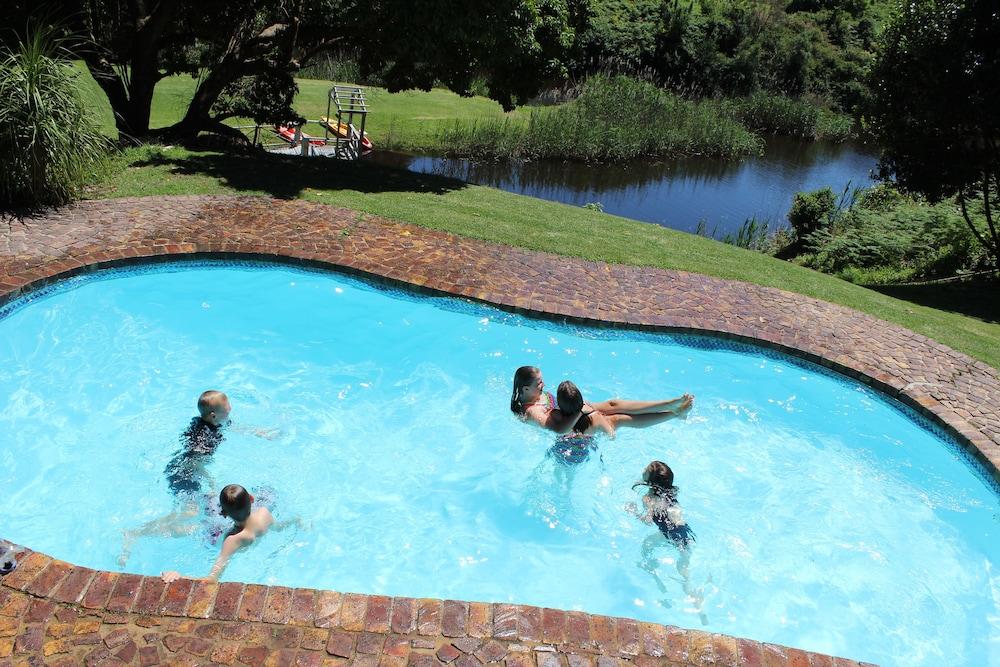 Blackwaters River Lodge, קניסנה מראה חיצוני תמונה